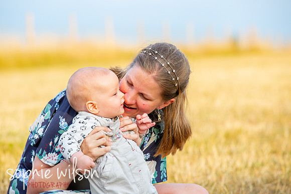 HitchinLavenderFamilyPhotoshoot
