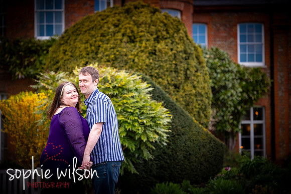 TelanaAndJoeTheGrovePreWeddingShoot-44