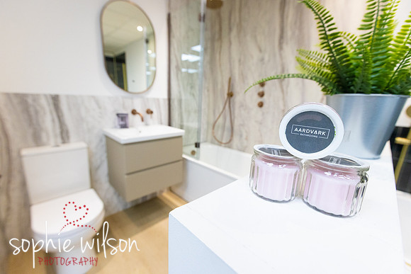 AARDVARKBATHROOMSHOWROOM170426-14