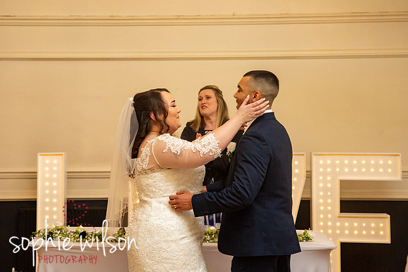 WeddingOfNatalieandJordanShenleyCricketClub-143