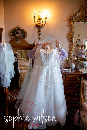 Wedding of Jack and Amanda Chenies Manor 120926-21