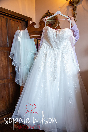 Wedding of Jack and Amanda Chenies Manor 120926-14