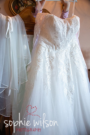Wedding of Jack and Amanda Chenies Manor 120926-15