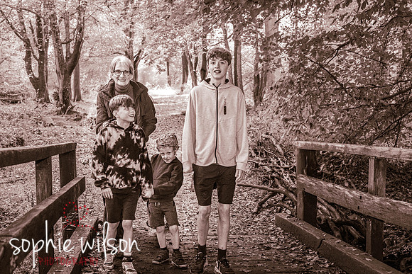 Ashridge19OCTOBER2024FamilyShoot-43