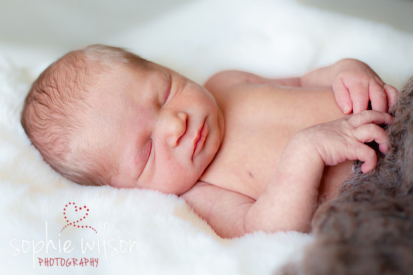Caisonleenewbornbaby4daysold-9