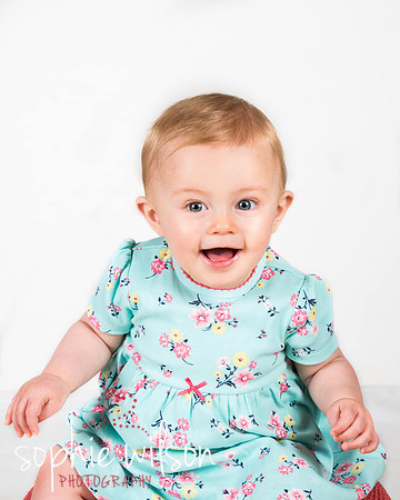 Sophie-Wilson-Photography-Studio-Portraits-27