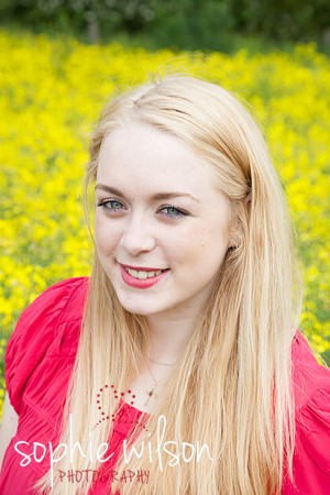 Locationportraitphotographyrapeseedcrop