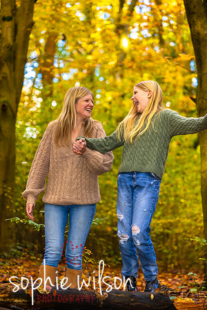 AutumncoloursphotoshootWhippendaleWoodsandTheGrove-18